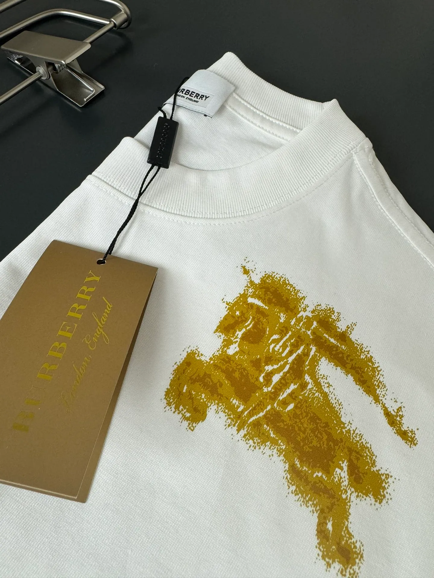 burberry* * 2024SS New Arrival T ， ！ ， ，Classiclogo ， ， Versatile Sizes S M L XL XXL